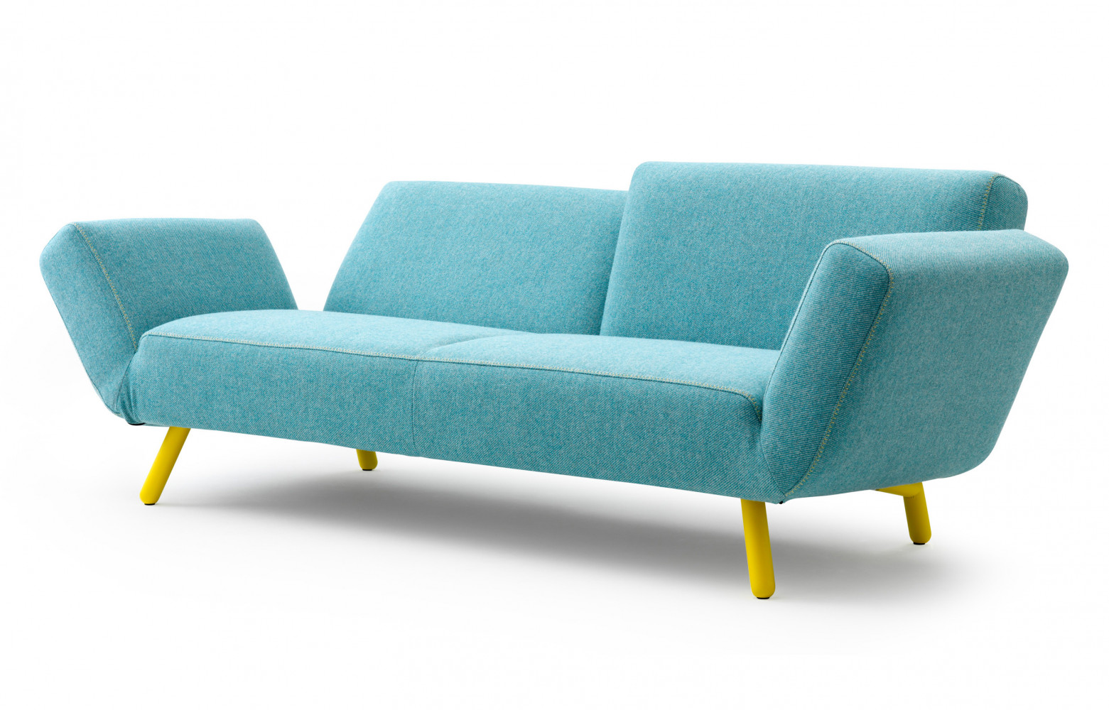 Canapé Dr’op en hêtre massif et tissu, design Braun, Maniatis & Kirn, 2 575 €. Leolux.