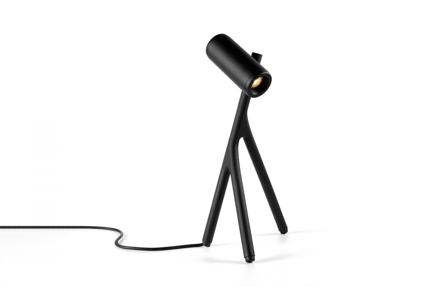 Lampe de bureau à LEDs Médard, design Bleijh, 359 €. Modular.