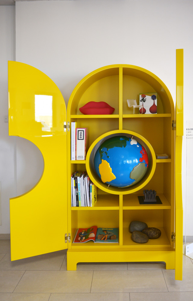 L’armoire Globe, imaginée en 2014 par Studio Job.