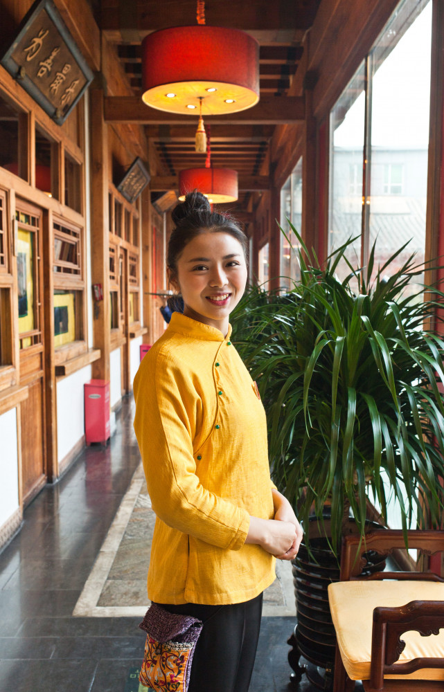 Situé face au Minsheng Art Museum, ce restaurant sert une bonne cuisine pékinoise.