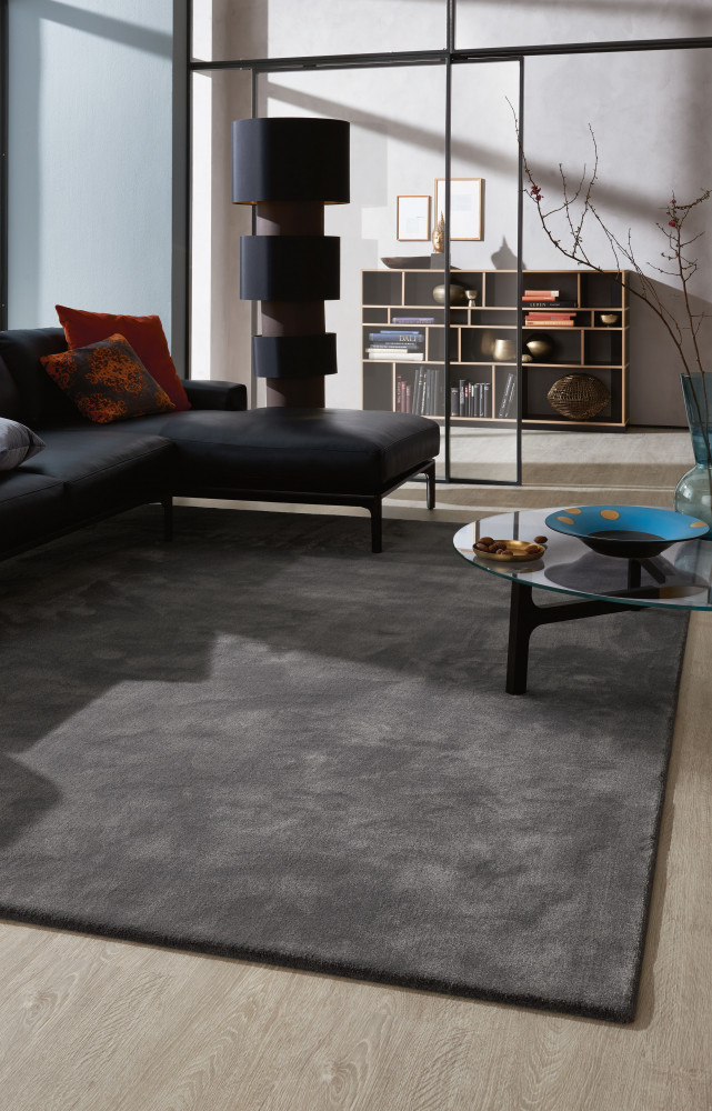 Anstoetz Flooring réfléchit à différentes solutions de rêvetements de sol. C'est pourquoi les possibilités et qualités des...