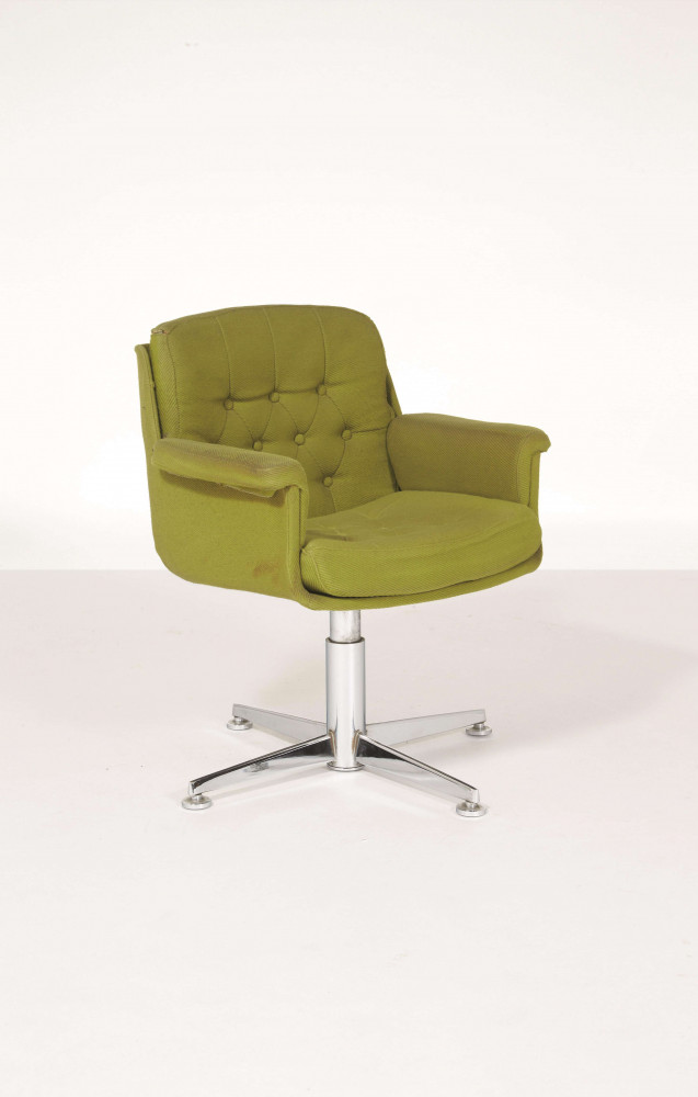Fauteuil pivotant (Airborn, circa 1970) pour les bureaux du Port maritime de Marseille.