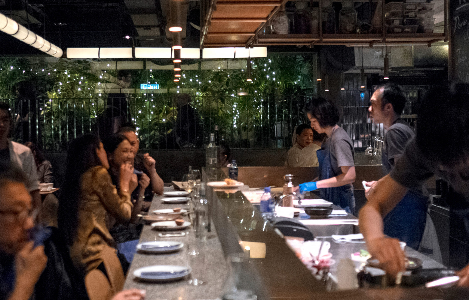 Allez-y les yeux fermés puis ouvrez-les grand sur le décor japonisant avant de filer dans la salle...