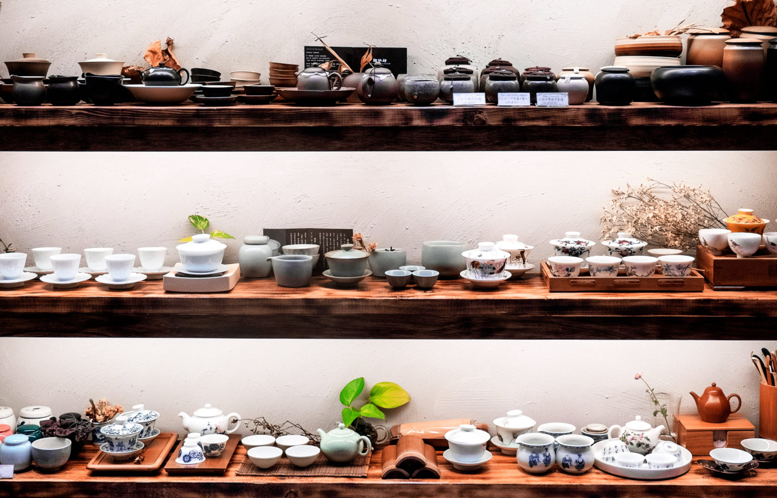 Sheung Wan forme un lacis de ruelles proches du centre PMQ, LE spot pour les échoppes créatives....