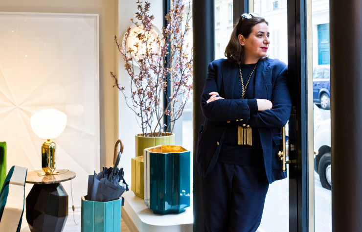 India Mahdavi dans son showroom parisien.