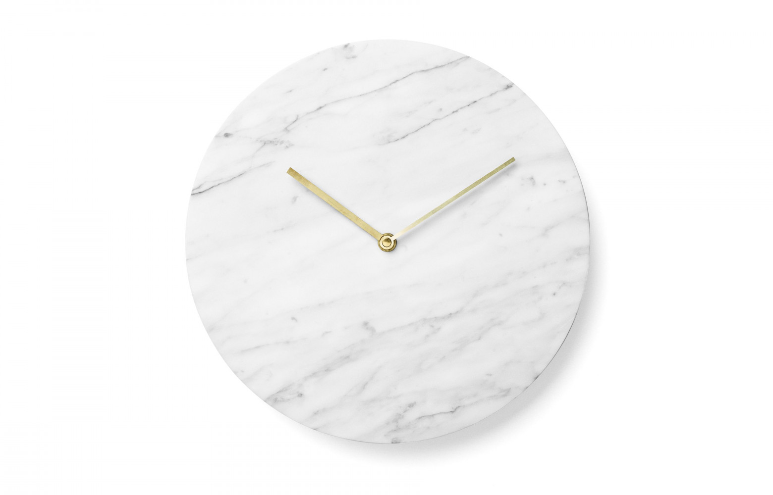 Horloge en marbre et en laiton, 270 €. Menu chez Maison M.