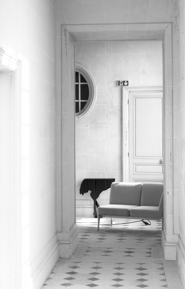 L’air de rien, une autruche (console Diva de Benoît et Rachel Convers pour Ibride) s’est glissée à...
