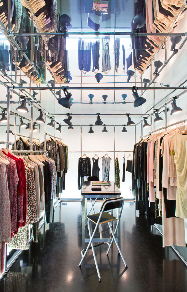 Boutique Jean Colonna « C’est la base de ma garde-robe. J’y achète des tee-shirts en cachemire à manches...