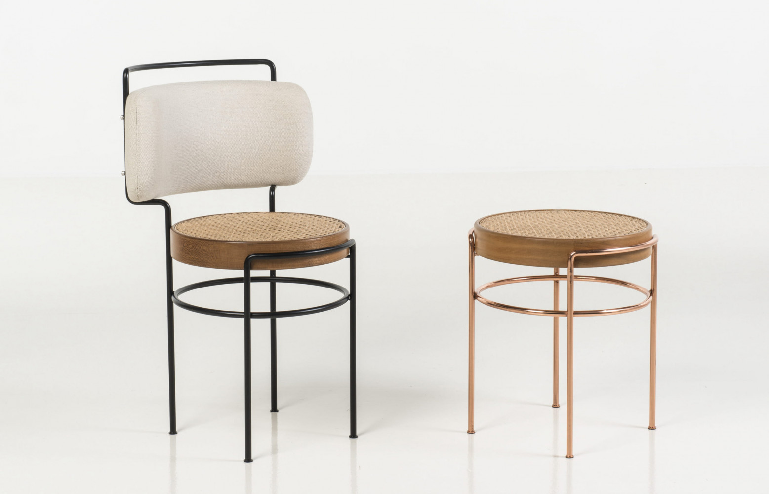Chaise et tabouret Conjunto Laia de Gustavo Bittencourt (2015).