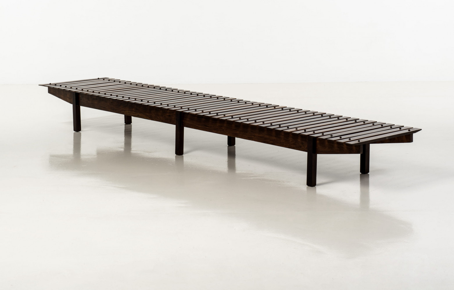Banc Mucki de Sergio Rodrigues (1958).
