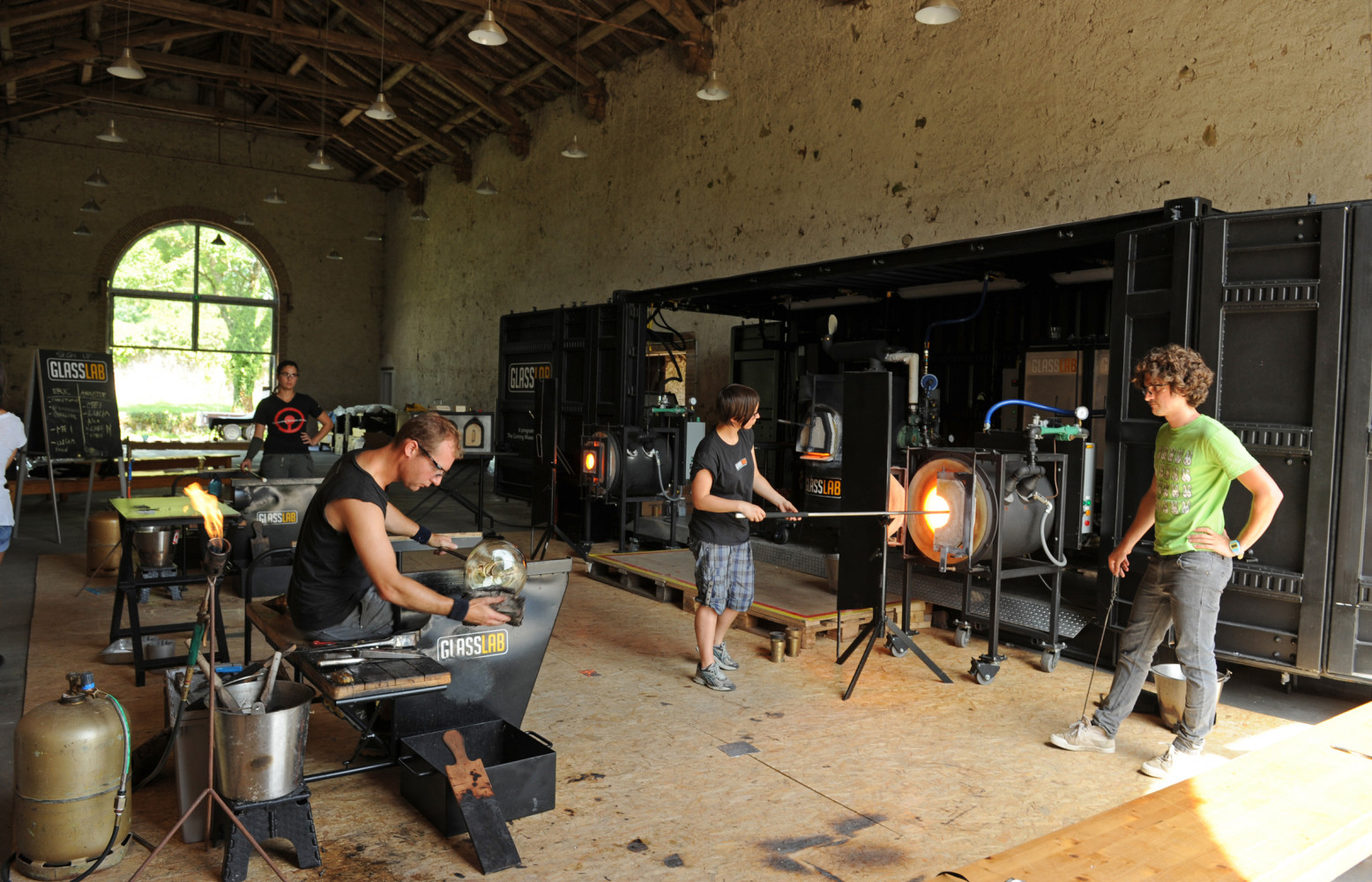 Boisbuchet s'est même doté d'un véritable atelier de verrerie.