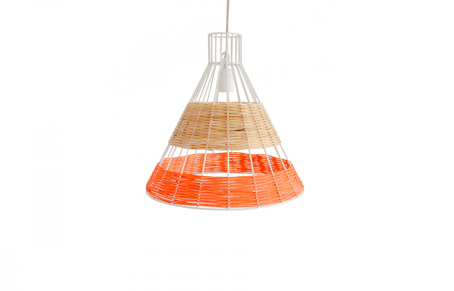 Suspension "Straw" en métal et rotin, design Isabelle Gilles et Yann Poncelet pour Serax, 165 €. Mon...