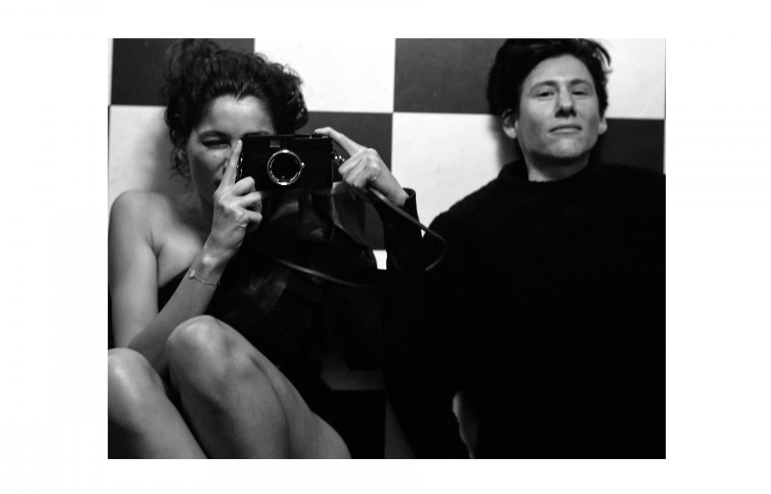 "Laetitia with Leica" de Collier Schorr (2016).