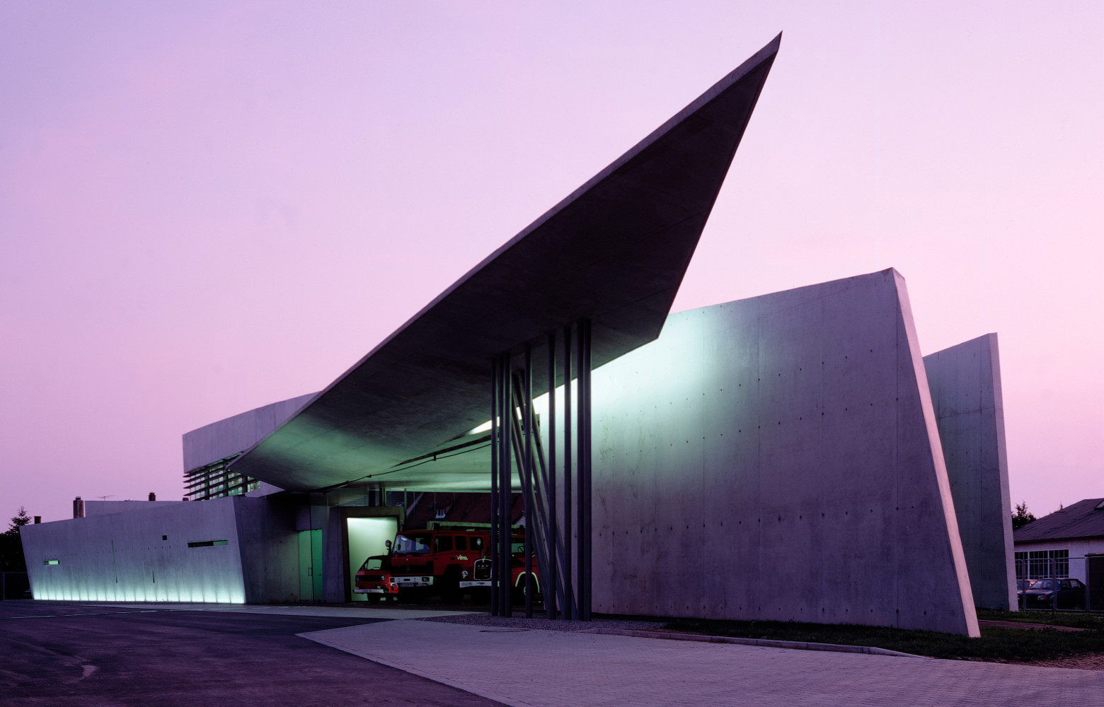 Rolf Fehlbaum, le P-DG de Vitra, fut le premier à offrir à Zaha Hadid la possibilité de...