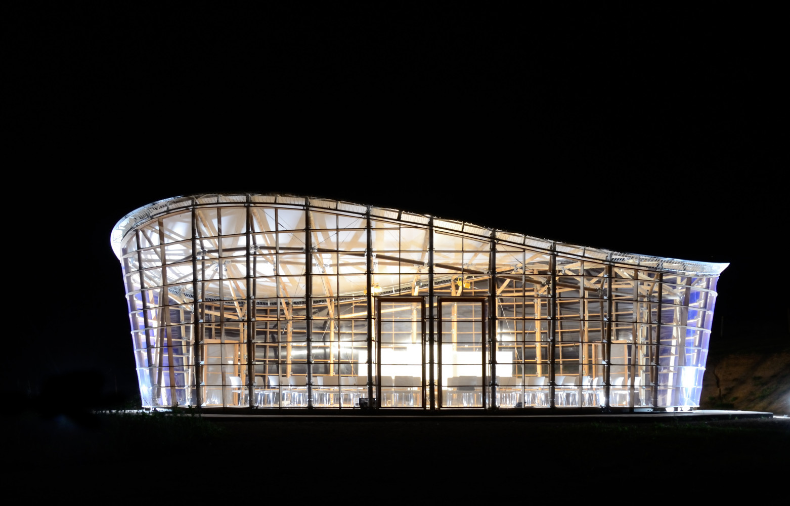 Le parc de Boisbuchet est parsemé de pavillons signés de (futurs) grands architectes, comme ce manège de...
