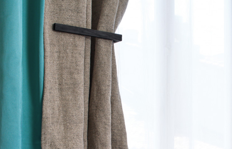 Lin et satin aux couleurs vives « Smile II » chez Elitis.