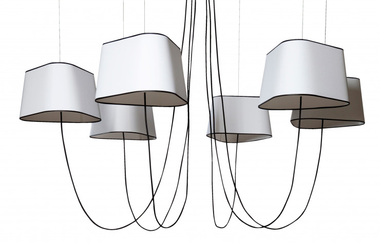 Lustre « 6 Grand » de la collection « Nuage » signée Hervé Langlais pour DesignHeure.