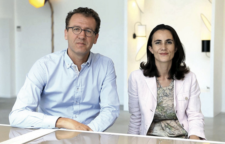 Bénédicte et Jean-Baptiste Collod poursuivent depuis dix ans leur métier d’éditeurs de luminaires. Aujourd’hui, 80 % de leur activité s’inscrit dans le secteur du « contract » avec un projet au moins dans 78 pays.