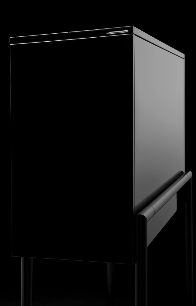 Secrétaire Orcus (1993).