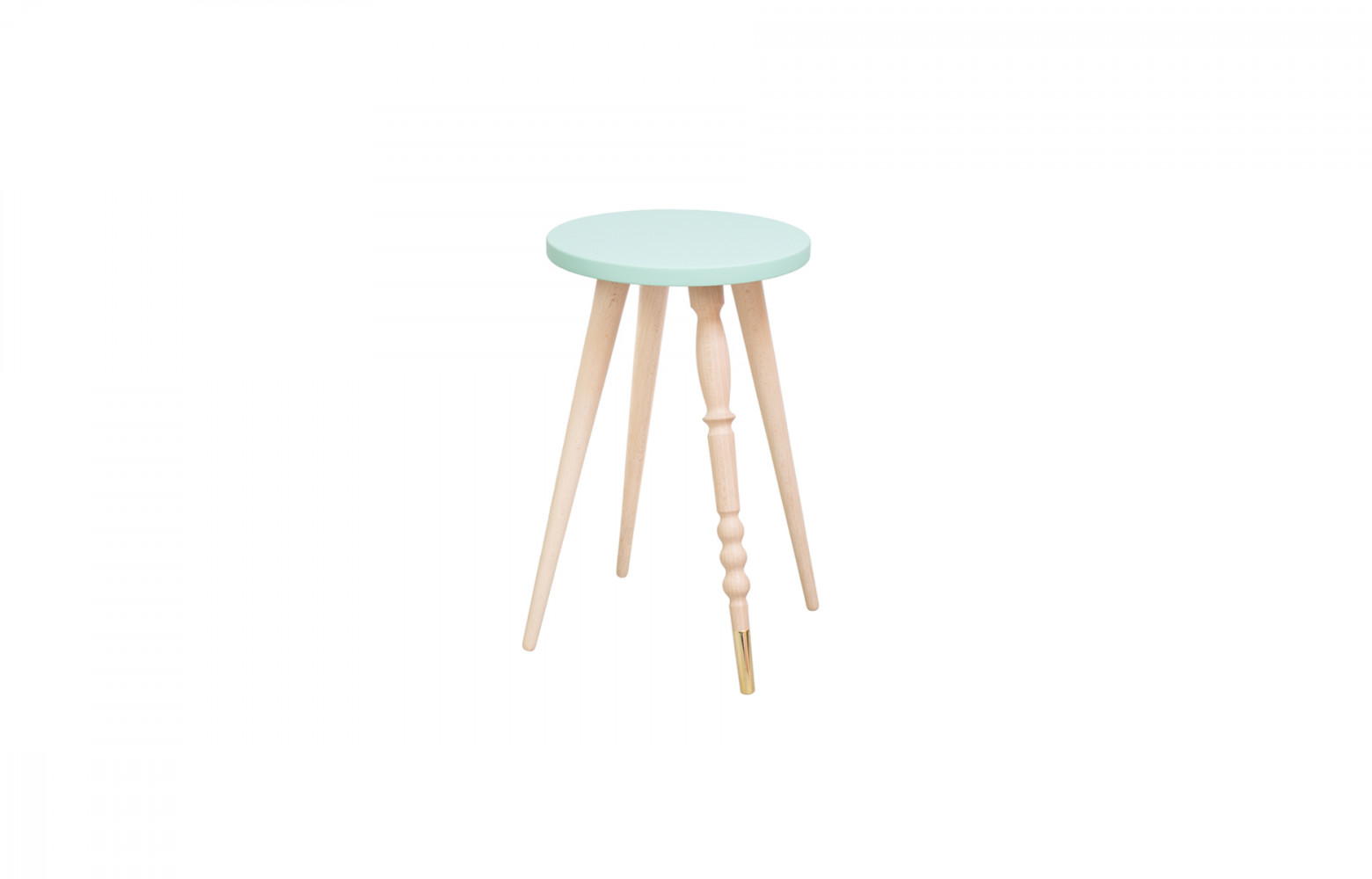Table d’appoint ou chevet My Lovely Ballerine, en hêtre ou noyer avec, sur un pied, un embout...