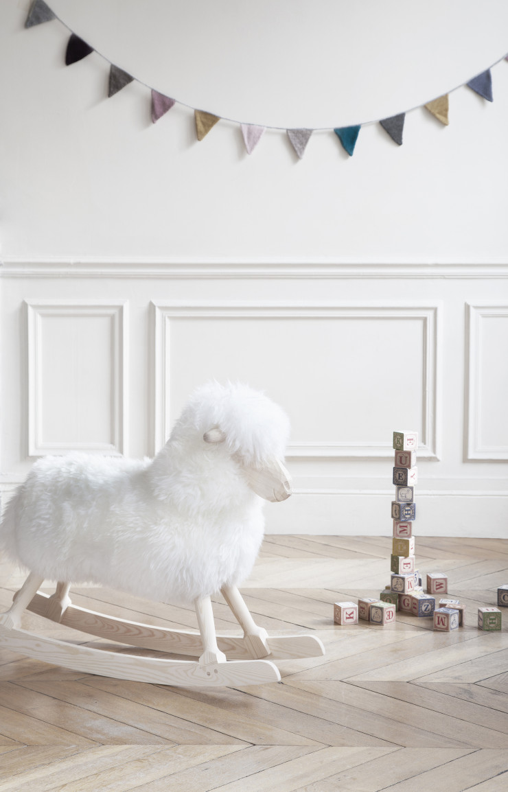 Mobilier et déco pour chambre d’enfant, signés Danish Crafts.