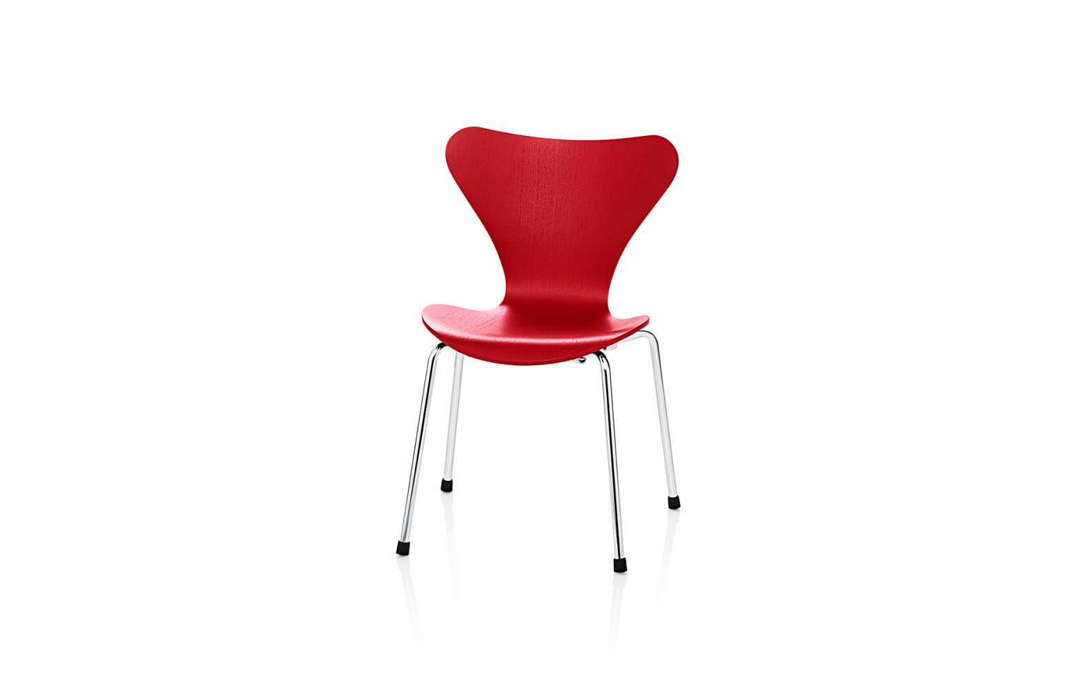Chaise Série 7 Enfant, design Arne Jacobsen, 466 € (Fritz Hansen).