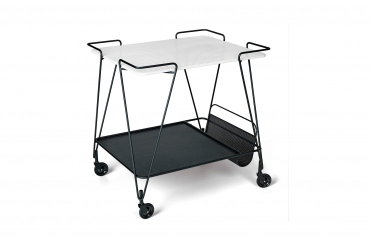 Desserte-trolley en métal peint de Mathieu Matégot (1954, réédition Gubi).