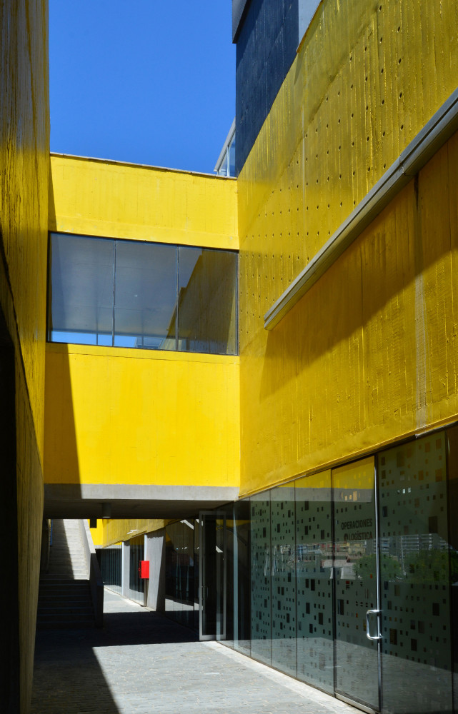 Le Parque Cultural, réalisé en 2009 par le cabinet HLPS Arquitectos, est le navire amiral du renouveau...
