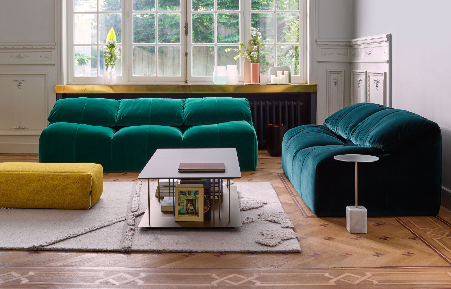 Réédition du canapé « Plumy », né de la collaboration entre Michel Roset et la designer Annie...