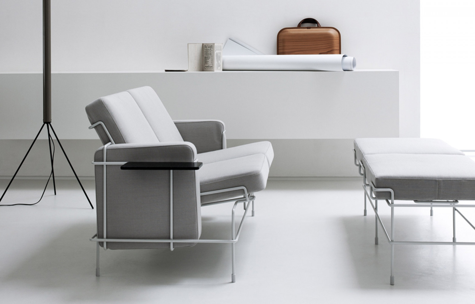 Canapé droit « Traffic », design Konstantin Grcic, à partir de 2 760 €. Magis.