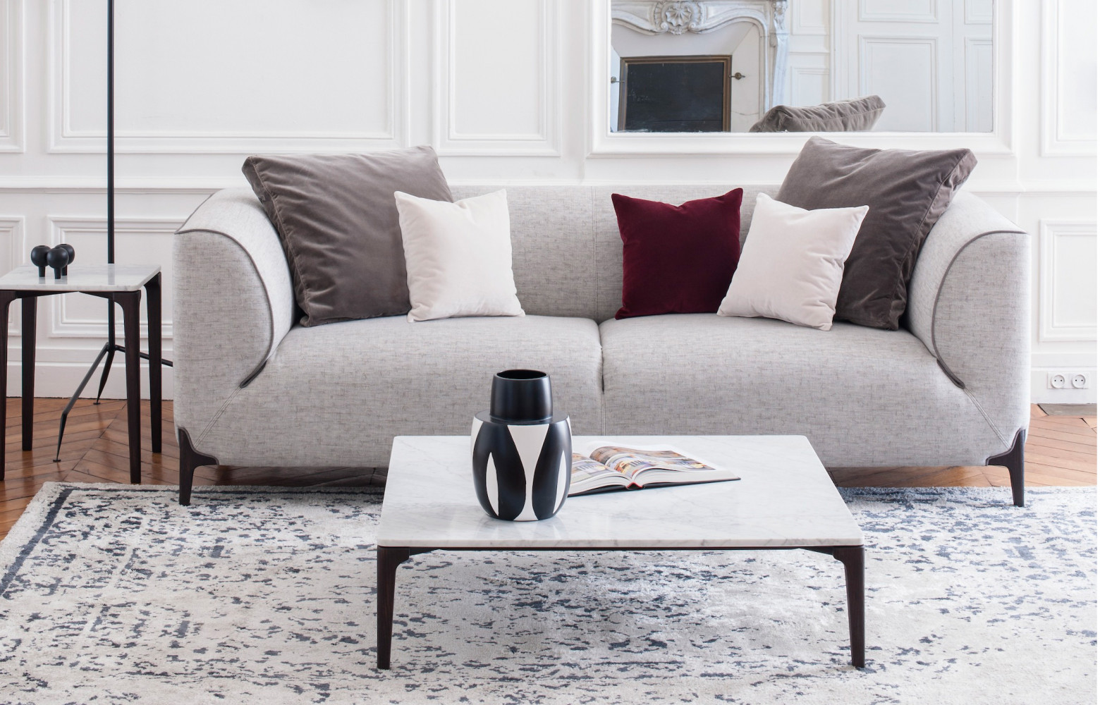 Canapé « Montaigne », designer Emmanuel Gallina, à partir de 3 870 €. Burov.