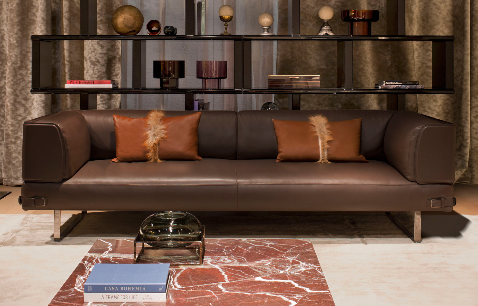 Canapé « Soho Lite » de la « Contemporary Collection », design Toan Nguyen, 16 000 €....