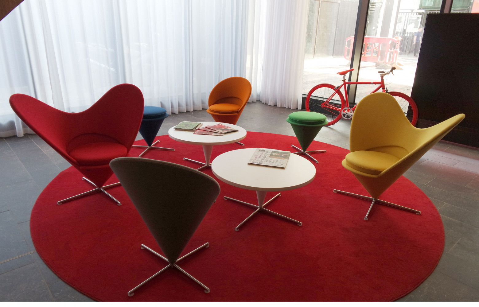 La chaine d'hôtels urbaine et trendy CitizenM a ouvert sa nouvelle adresse à Shoreditch au début du...