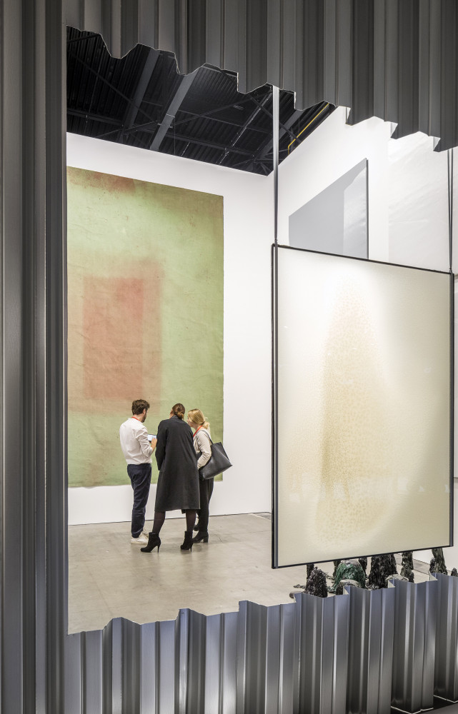 Nicolas Bellavance-Leconte de la Carwan Gallery de Beyrouth était assailli de questions auquel il répondait patiemment. Et...