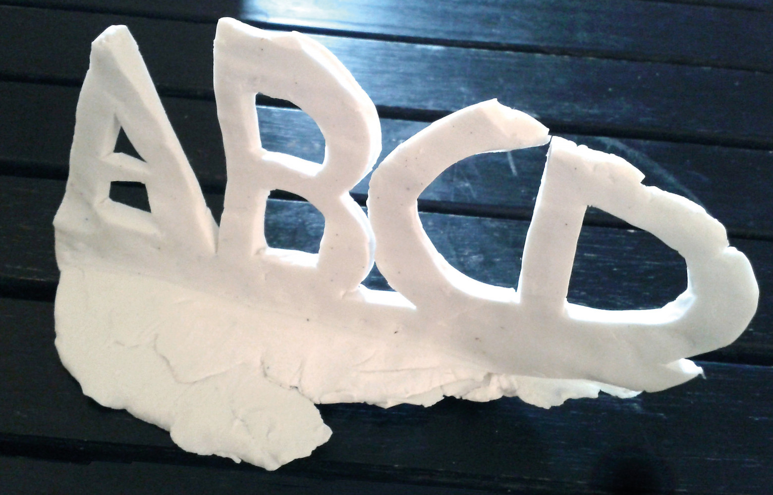 Fabienne Yvert travaille depuis de longues années sur ce projet qui mêle typographie et savoir-faire de la...