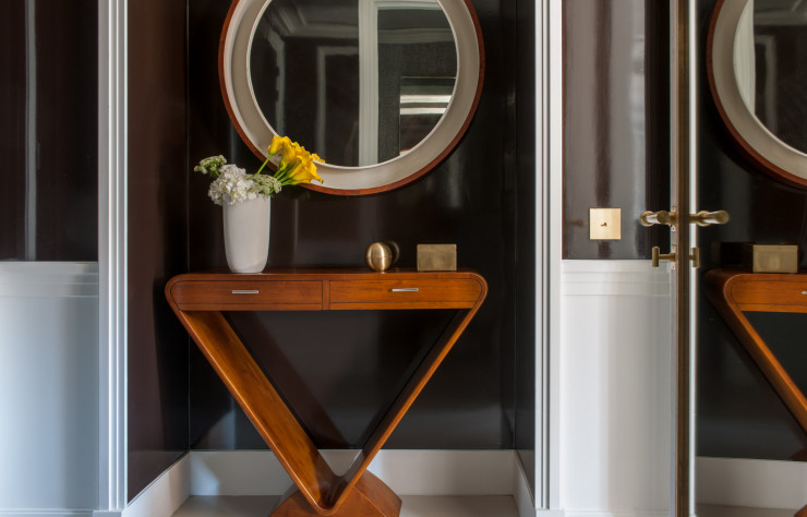 La suite Joséphine. Une décoration signée Jean-Louis Deniot qui respire le calme et l’intimité.