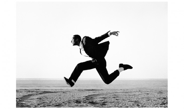 Farid Chopel, Trouville, 1990 par Dominique Issermann.