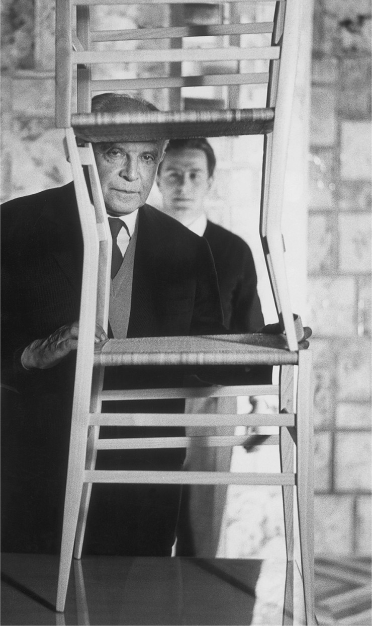 28.-CASSINA-Gio-Ponti-with-699_care-of-Gio-Ponti-Archives