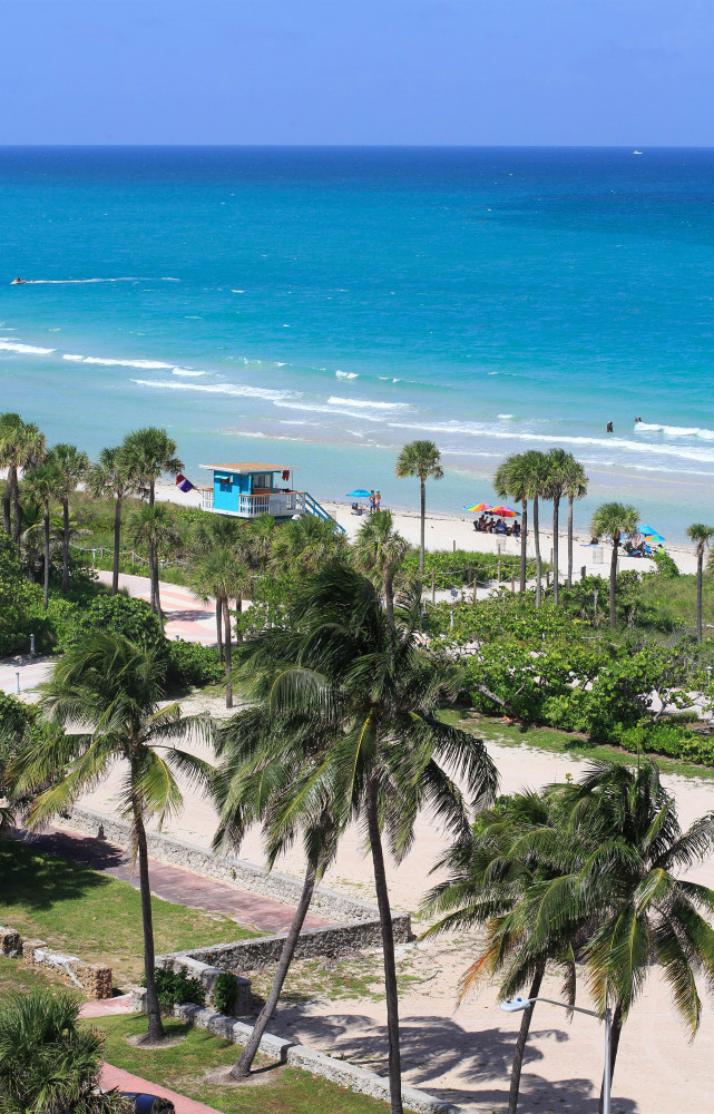 Vue sur l’Océan depuis le Nobu Hotel Miami Beach, une adresse qui porte la griffe de l’architecte...