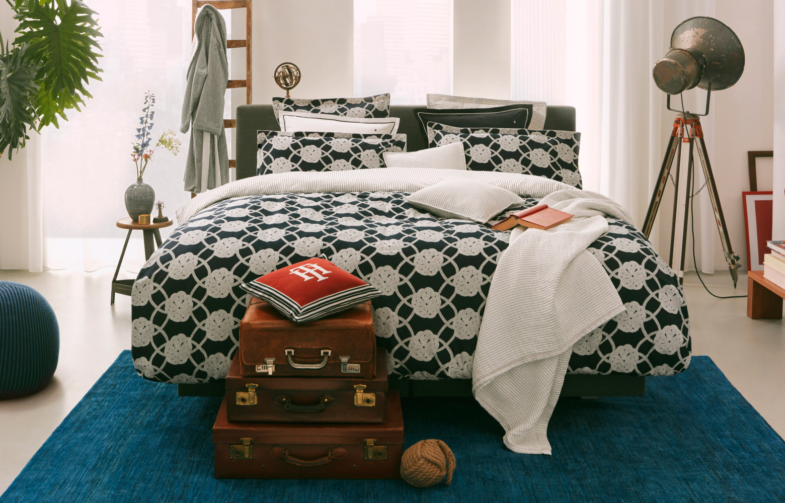 Marque de mode à la base, Tommy Hilfiger Home a lancé une ligne de linge de maison...