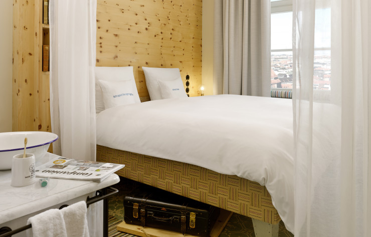 Une des chambres de l’hôtel Bikini Berlin.