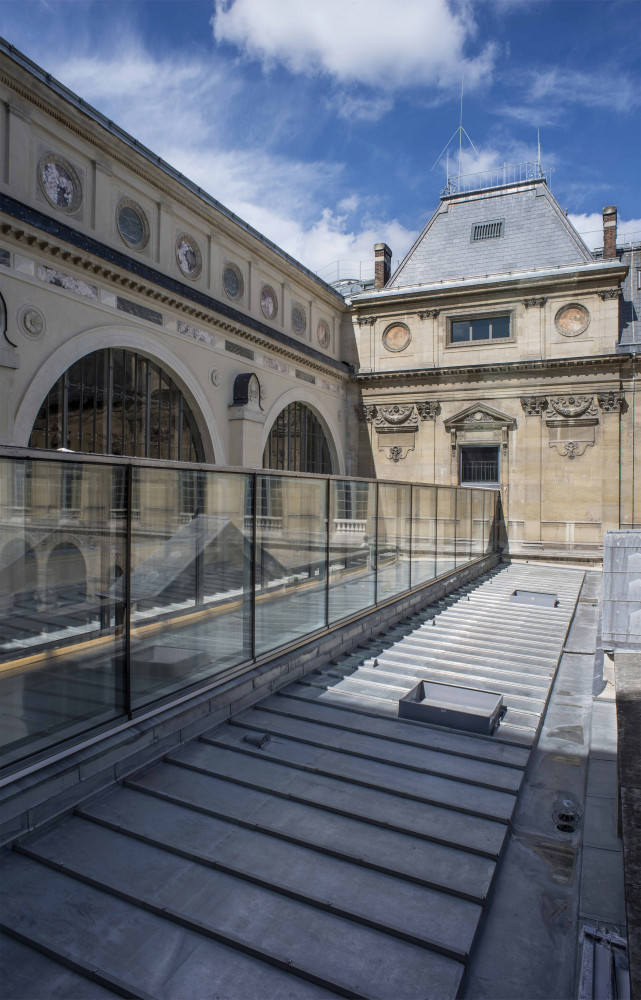 La galerie de verre est la grande nouveauté du chantier. Elle constitue la réponse des architectes Gaudin...