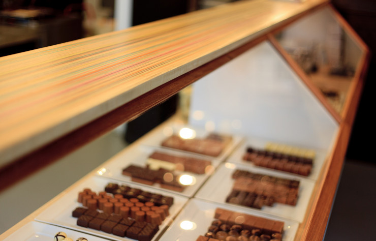Grâce à la résistance de l’érable, le comptoir est paré contre tous les chocs.
