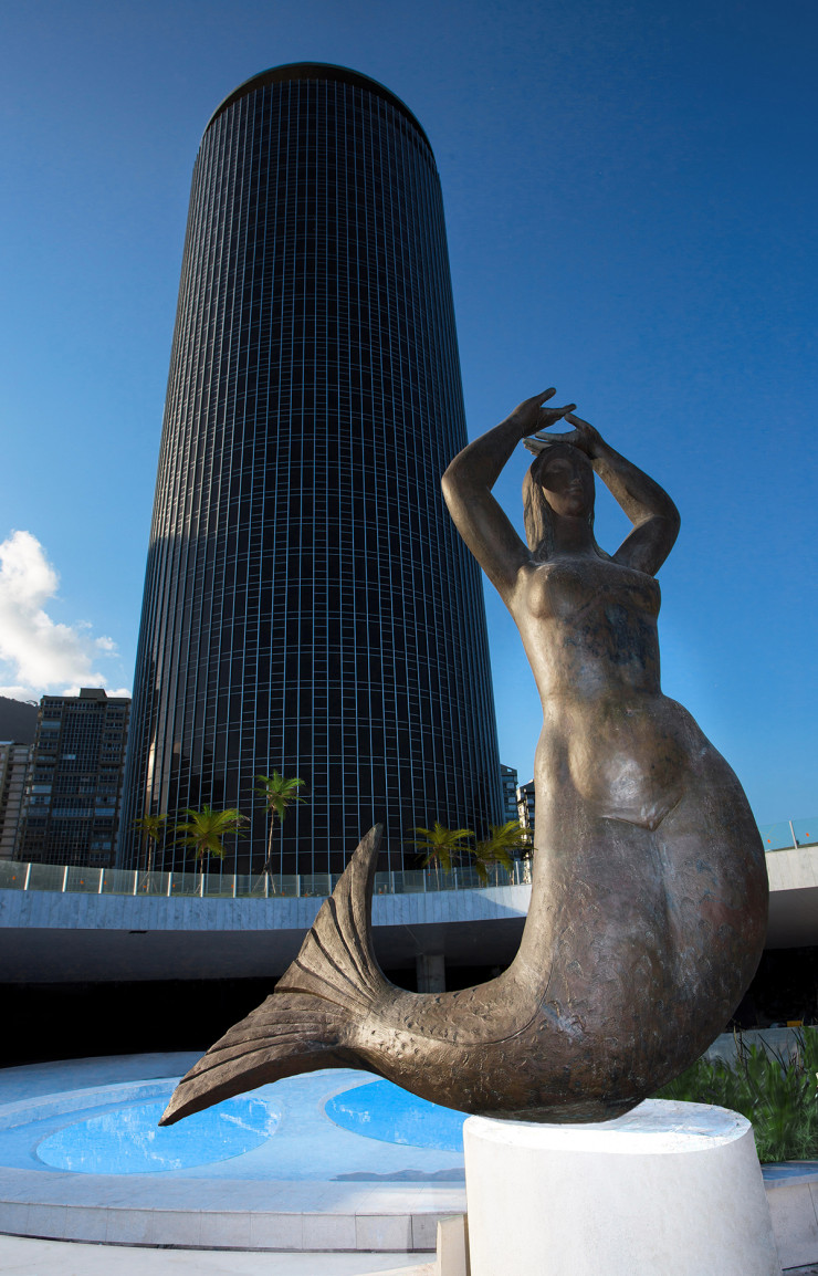 Au fil du temps, la statue d’Alfredo Ceschiatti est devenue l’emblème de l’hôtel.