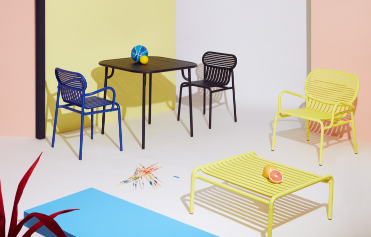 La collection « Week-end » du Studio Brichetziegler, avec son mélange de lattes horizontales et verticales, aussi graphiques que fonctionnelles.