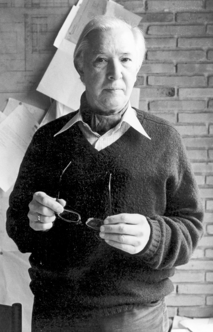 Hans Wegner (1914-2007).