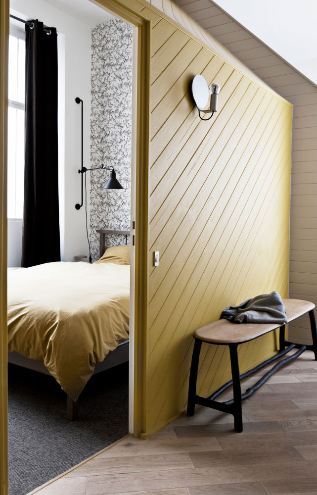 Devant la chambre, banc « Fall/Winter » de Valentin Loellmann (Galerie Gosserez).