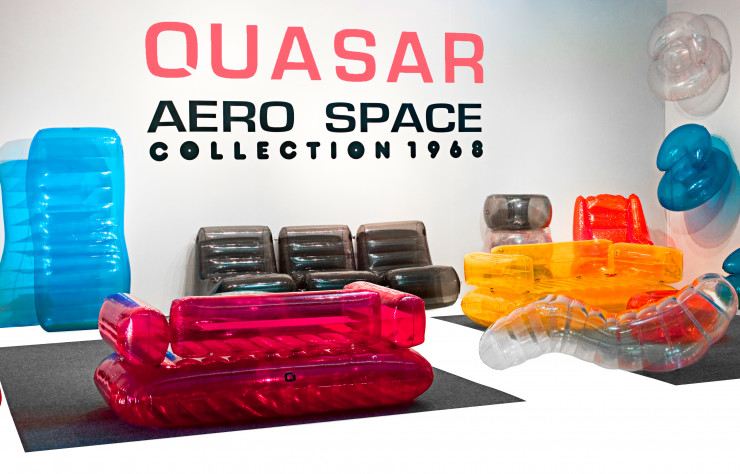 La collection de mobilier gonflable de Quasar Khanh (1968), exposée par la Velvet Galerie au marché Dauphine.