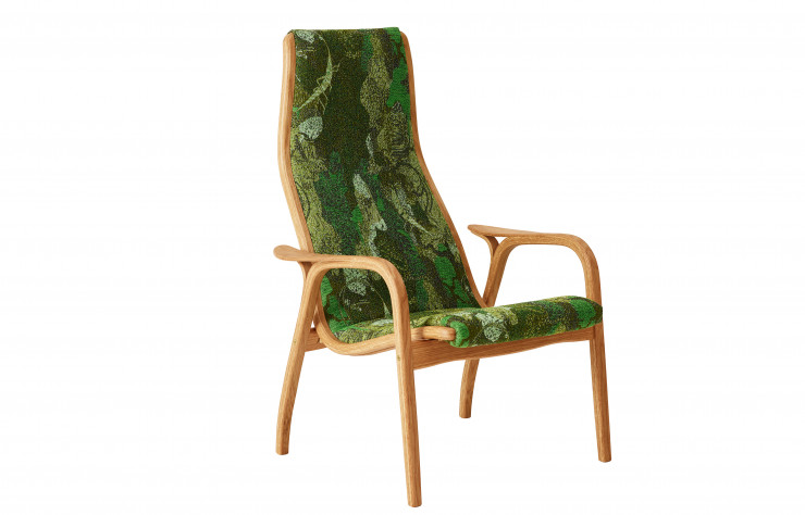 Fauteuil Lamino de Yngve Ekström (1956, Swedese) habillé d’un tissu de l’artiste Kustaa Saksi.