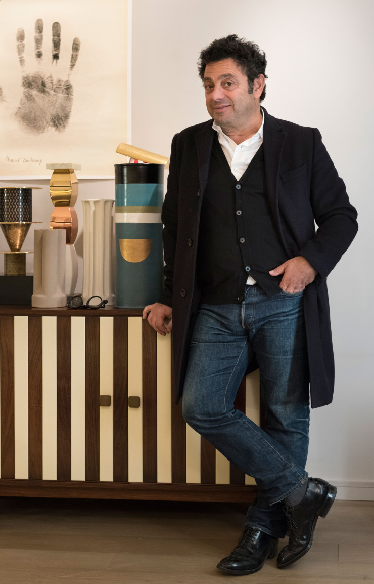 Charles Zana, architecte amateur d’art bien-aimé des collectionneurs, pour lesquels il conçoit des intérieurs qui ont de l’âme… et de l’esprit.